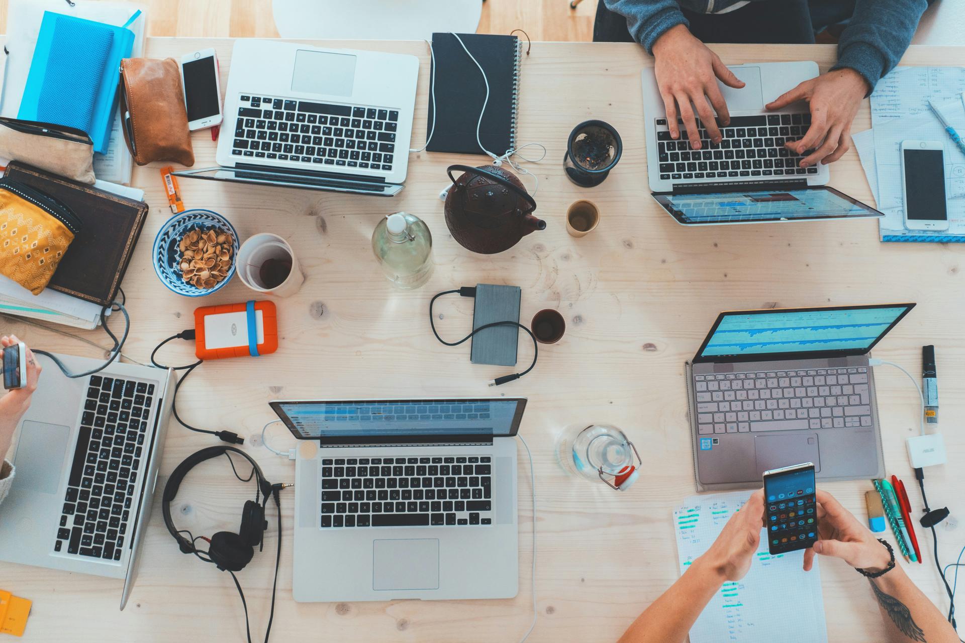 Développeur au travail